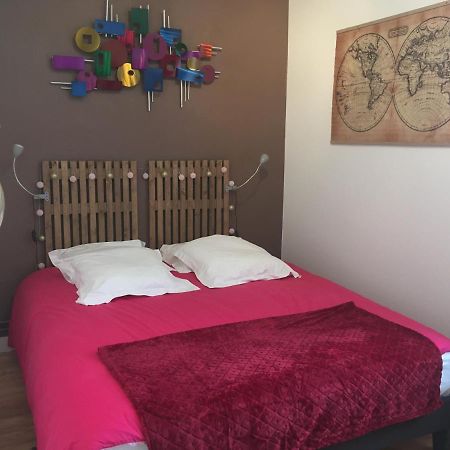 L Auberge Du Lion D Or Nanteuil-sur-Marne エクステリア 写真