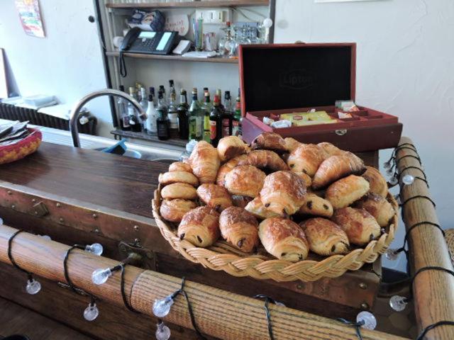 L Auberge Du Lion D Or Nanteuil-sur-Marne エクステリア 写真