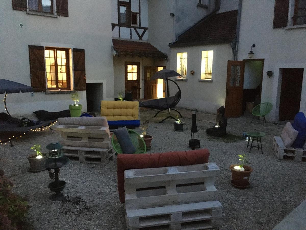 L Auberge Du Lion D Or Nanteuil-sur-Marne エクステリア 写真