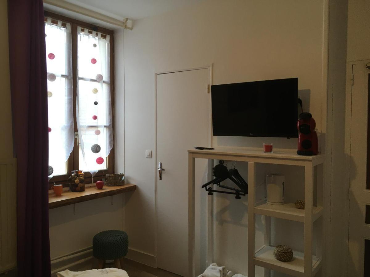 L Auberge Du Lion D Or Nanteuil-sur-Marne エクステリア 写真